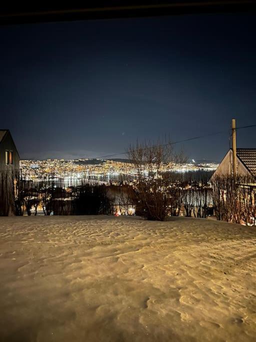 Aurora Apartment Very Close To Cable Car And Sherpatrappa ทรอมโซ ภายนอก รูปภาพ